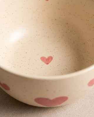 Cozy Hearts Stoneware Bowl 16 — macro 3